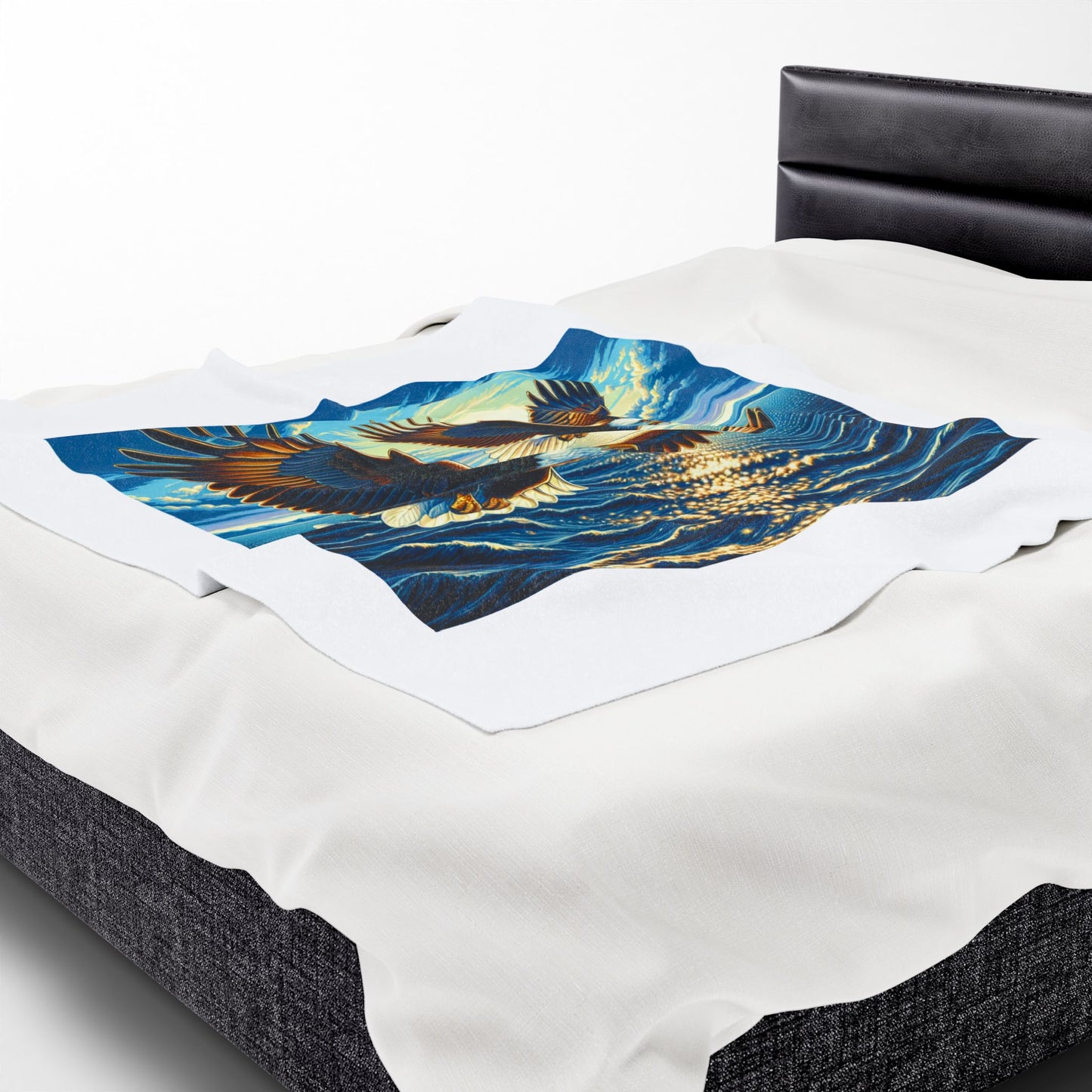 Majestic Eagle Velveteen Plush Blanket - Cozy Home Décor for Nature Lovers