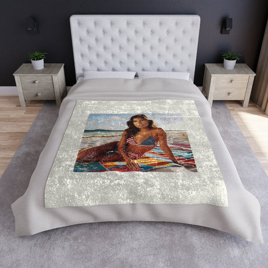 Cozy Crushed Velvet Blanket with Summer Vibe